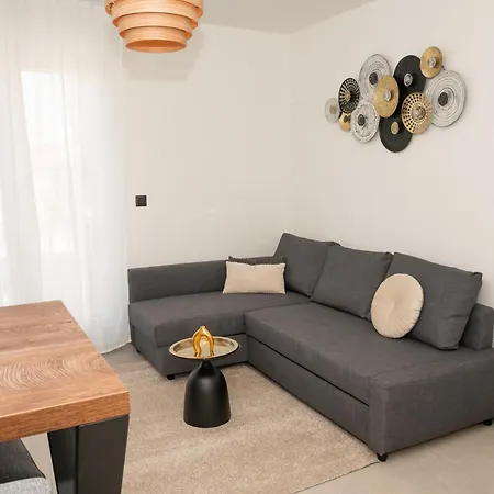 Sanmar Apartman *