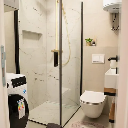 Sanmar アパート *